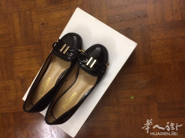 便宜出售全新女士鞋子