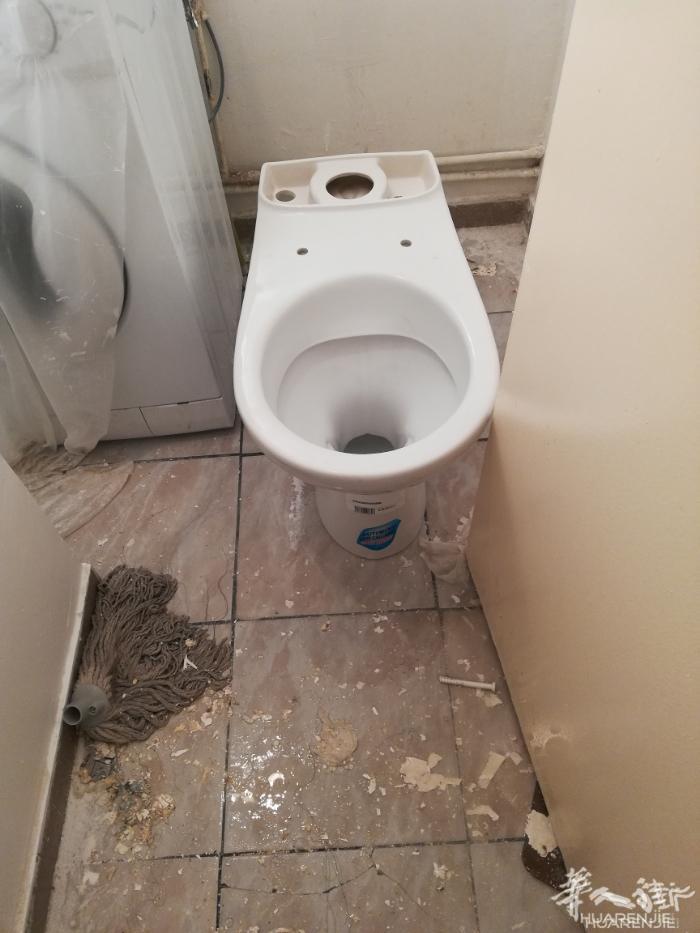 专业机器疏通下水道，维修各种上下水管道，安装水电及安装系列工程，房屋漏水等