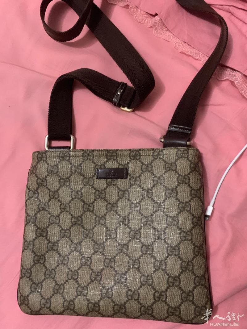 卖个Gucci 男士挎包，