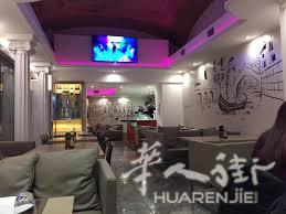 罗马市中心A线地铁附站附近靠大街的餐馆低价十六万转让！