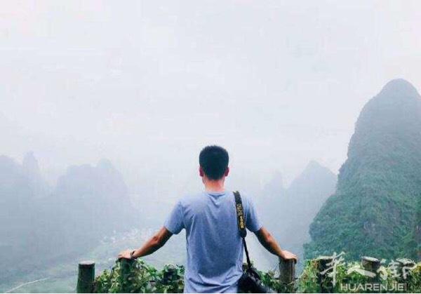 想找个一起看夕阳的女人，到了这个年纪，已经无所求，