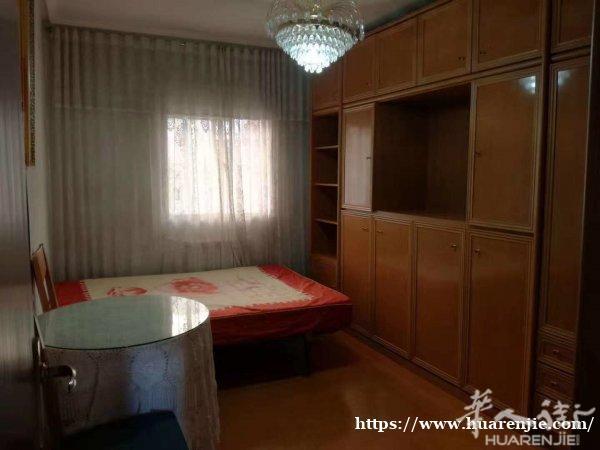 六号线carpetana 三室一厅出租
