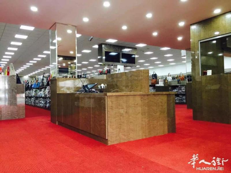 罗马飞机场L街旺铺因分店太多,无暇经营忍痛转让!!