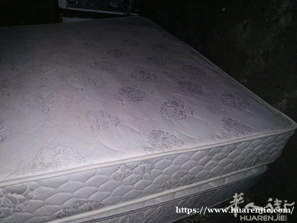 超硬双人床垫160？200让