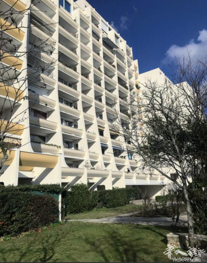 大巴黎发展中城市93区-noisy le grand快线A线站到巴黎Nation20分钟，阳光充足3房一厅84m2 车位28万9欧