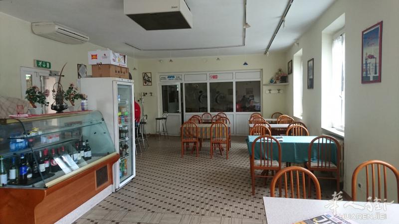米兰附近PAVIA市酒吧转让