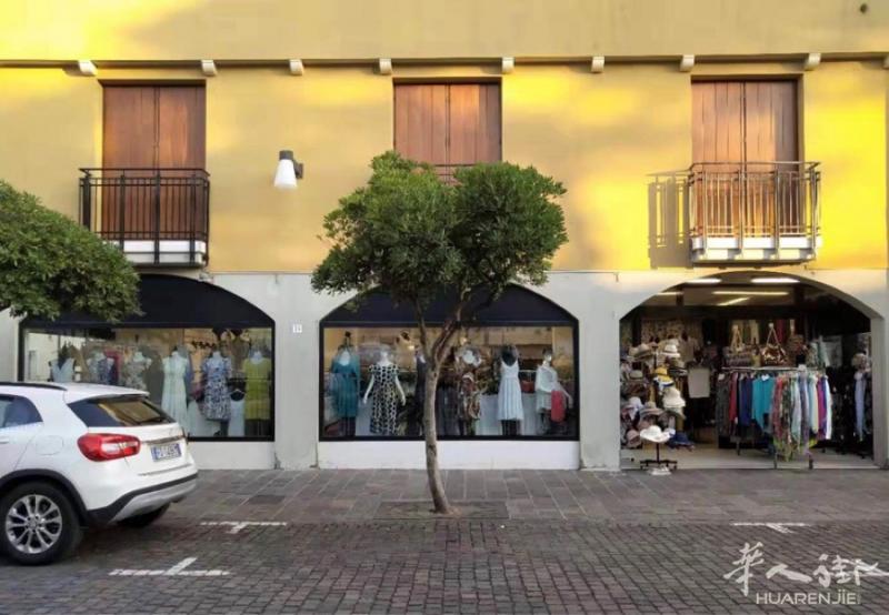 威尼斯省的海边城市CAORLE店铺转让，店面面积1