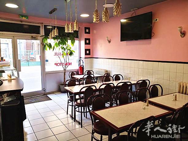 快餐小吃店出租，地理位置佳，毗邻学校、公司等办公区。租金1千不到。