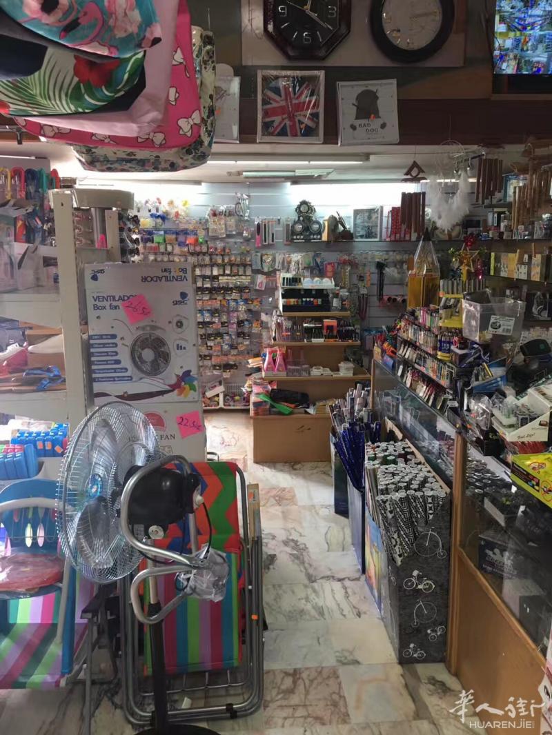 【百元店急转】离VIGO市中心30分钟路程，400平方，独家生意，转让费3万