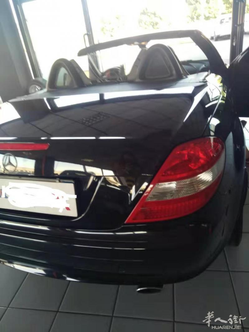 2005年奔弛敞篷汽油车，全自动档，全皮座椅，17万公里，只要7900欧，非常帅气