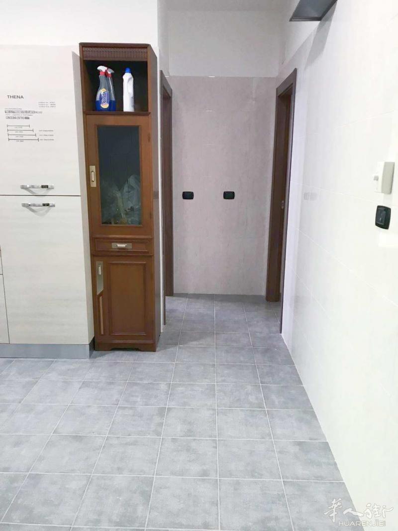 红线Pasteur红地铁口二室一厨一卫空调房