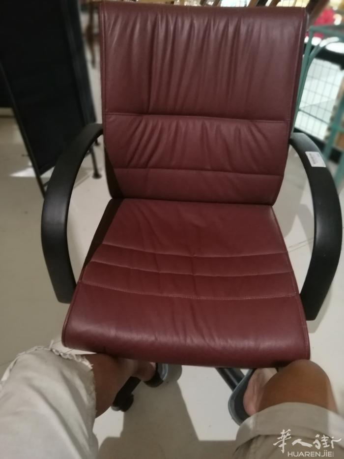 还有工厂电排，沙发床。工厂各类家居用品。都是9.9成新的，有需要的请联系。各类颜