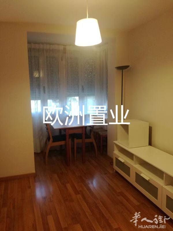 地铁八号线PINAR DEL REY站两房一厅精装修公寓出租