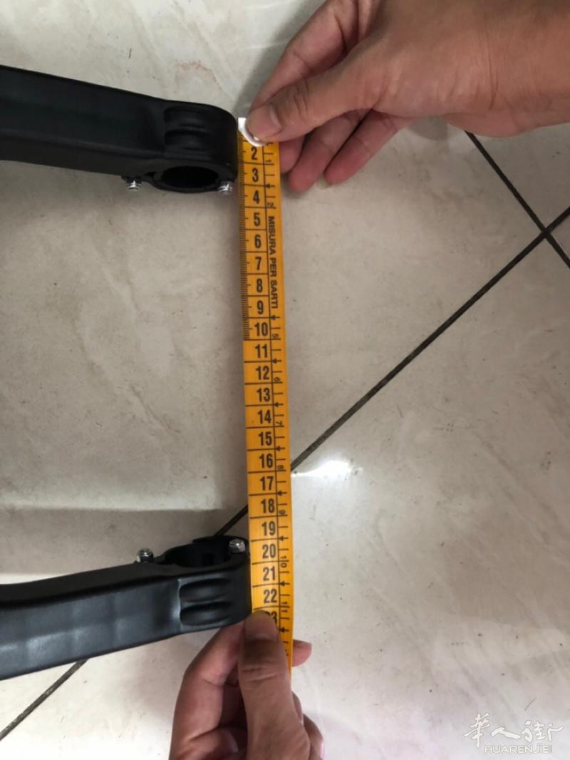 我们的推车后面太窄了，买来太宽了，一次没有用过，安