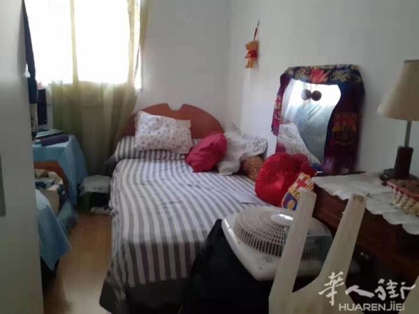 【三室一厅8w欧出售】马德里南部，下楼到地铁口走路