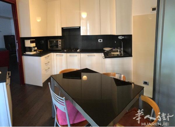 米理leo学区房两室两卫一厨一厅，备正规合同（可三