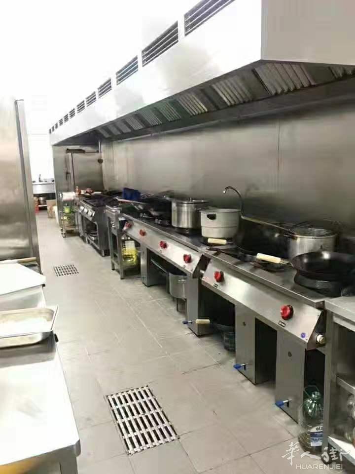 提供厨房设备酒吧设备等