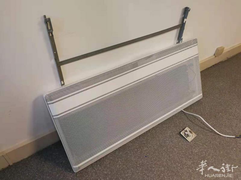 转让两种型号挂墙式电暖器