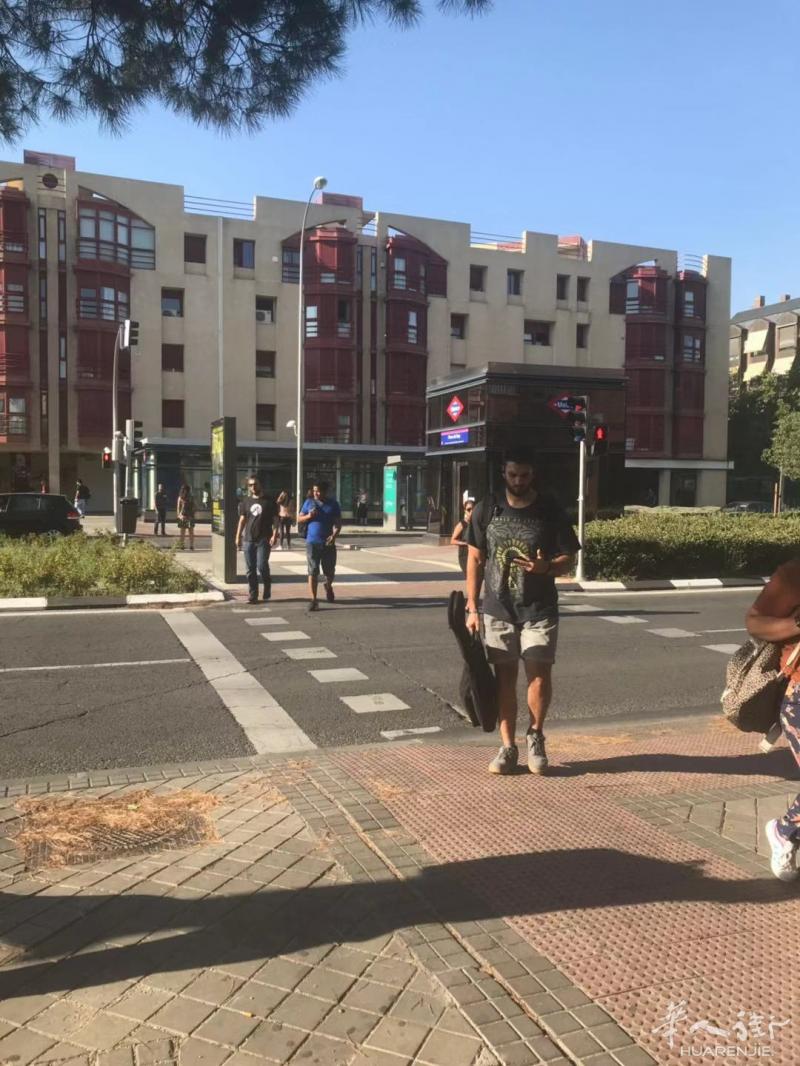 地铁8号线阳光大床房单间出租