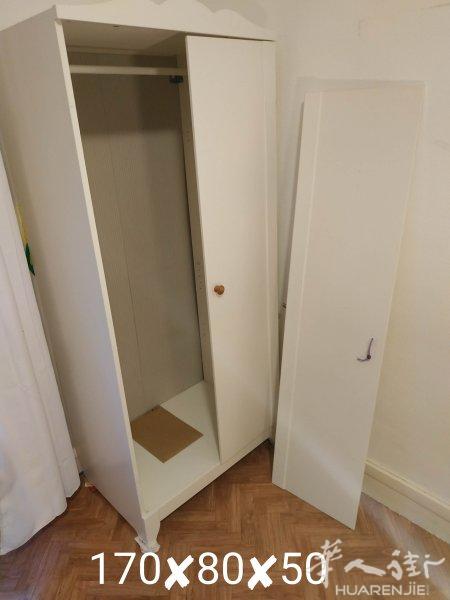 白色大衣柜让六十