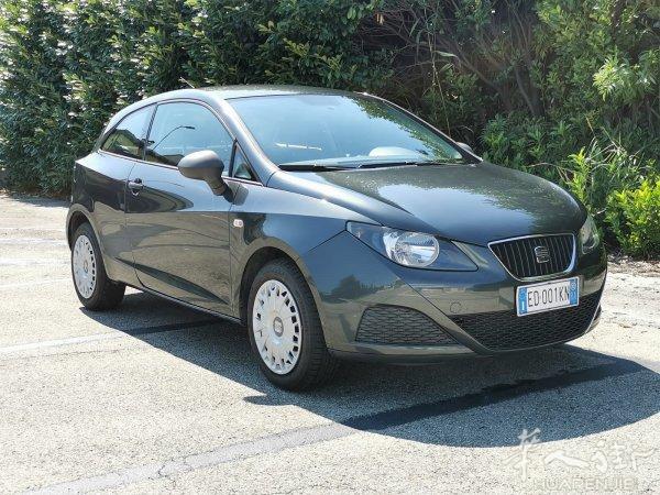 Seat ibiza neopatentato 2010