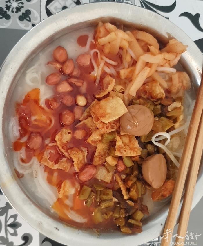 大优惠!
螺蛳粉最后的促销!!!
最近只顾忙了 !竟然忘记还有一箱螺蛳粉没有售完