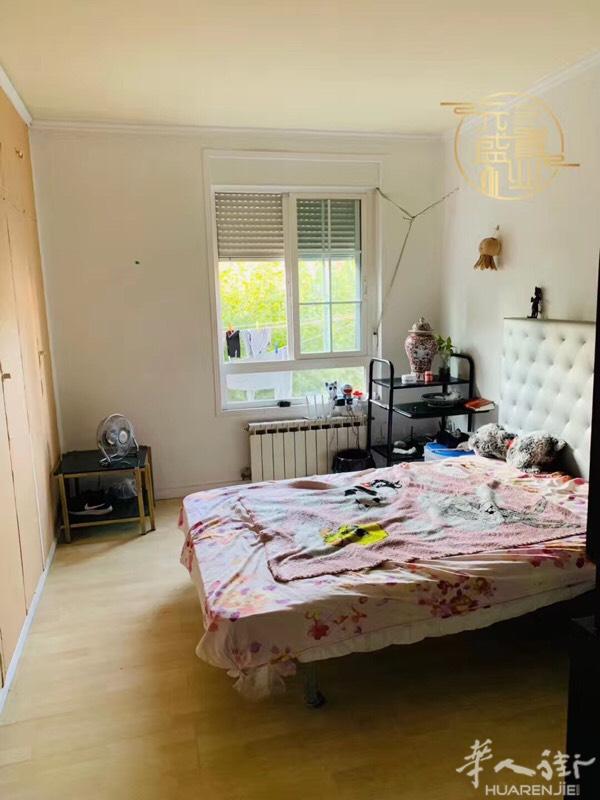 🏠三室一厅850 公交直达马欧洲，pozuelo