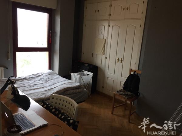 7号线valdezarza地铁口30米一间大床房出
