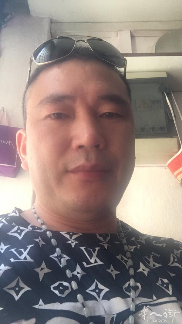 本人男！浙江温州地区！来意大利多年长期居留！想找个