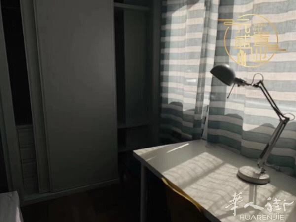 🎉🏠新装修3单间 3层楼 空调暖气都有  
1