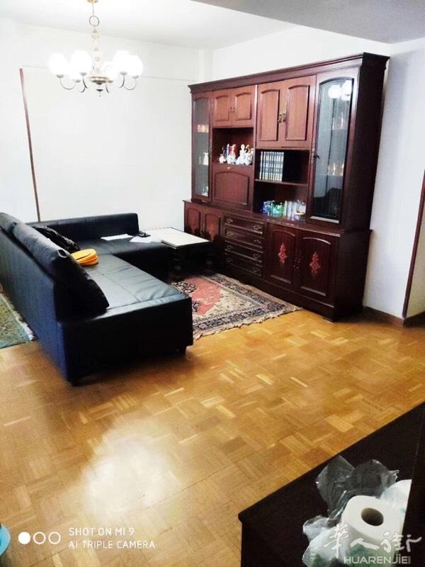 🎉六号线carpetana 地铁口3min 一间