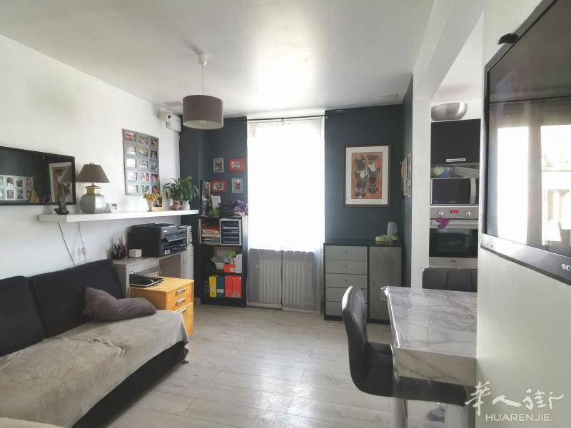 93区 Bobigny 独立小别墅 42 平方米居住面积, 45平方米地下室