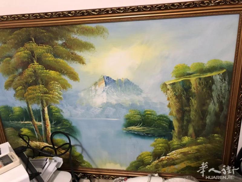 有需要的联系我 不过要自提！！！ 地址：ADRIA 三张10欧