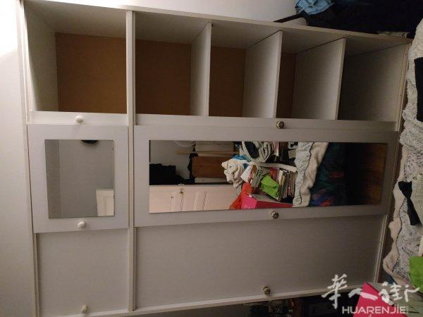 非常好大衣柜出让一百一十欧