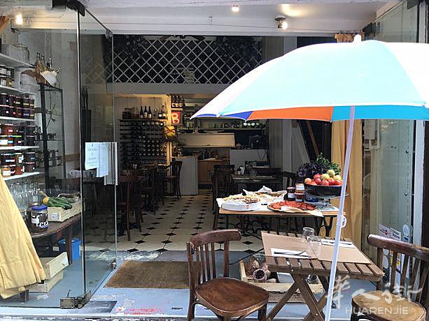 小巴黎5区市中心餐厅转让，LA RUE MOUFFETARD拐角处，人流量大