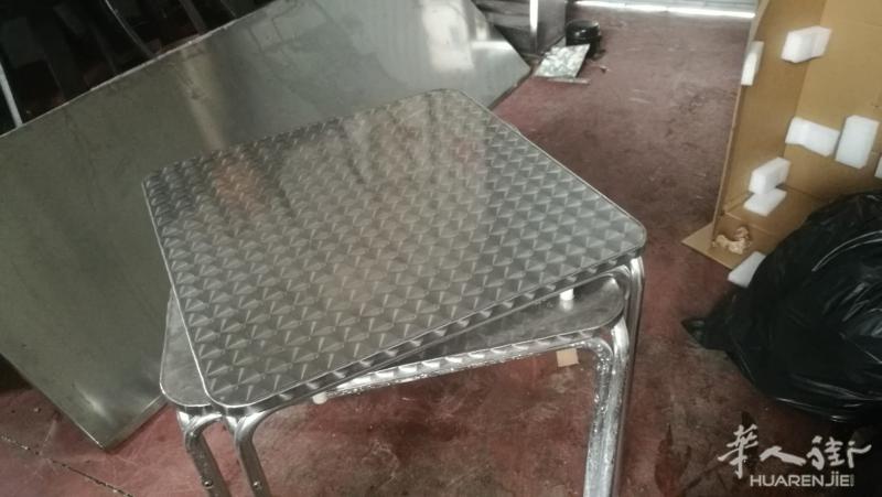 便宜出售terraza桌子