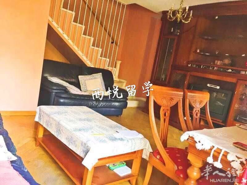 sanfermin地铁站 复式 三室出租