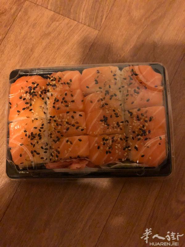 拉姑奶舞有一个床位出租离地铁近大路边安全电话075