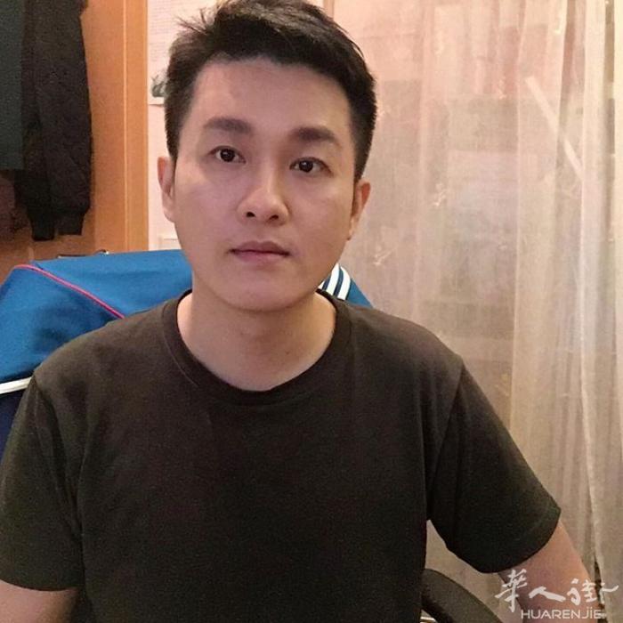 本人征婚 1980年出生 身高176  一直忙于工作 希望可以通过这个平台找到一