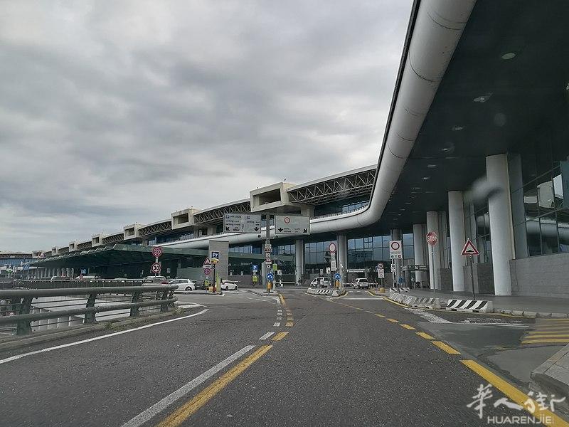MXP飞机场方向四星级旅馆