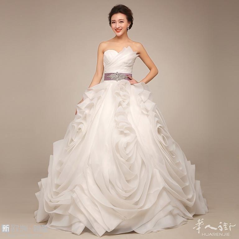 92省九成新 VERA WANG 坐床拖地短尾婚纱