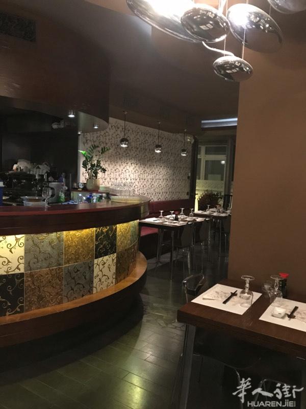 75位子日本餐出售！餐馆在cantu市中心附近！餐