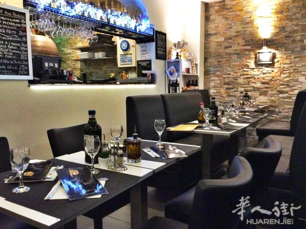 小巴黎12区餐馆连墙出售,正对地铁站gare de Lyon,