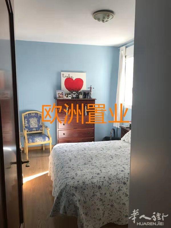 六号线PUERTA ANGEL地铁口三房一厅出售