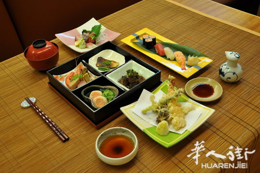 94巴黎近郊好生意老日餐外送店(外送为主)出让 48万 /投入产出比特高