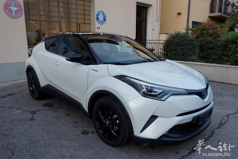 原厂丰田保修10年 现车丰田 CHR 1.8 style 油电混合 自动挡