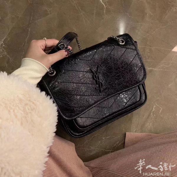 杨树林niki包 
其他的不多说 就看我们样板包的
