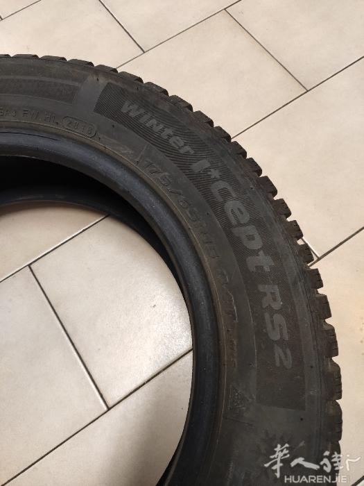 出售4个冬季胎，型号是175-65-r15，买过来才用几个月，因为车子卖了，所以
