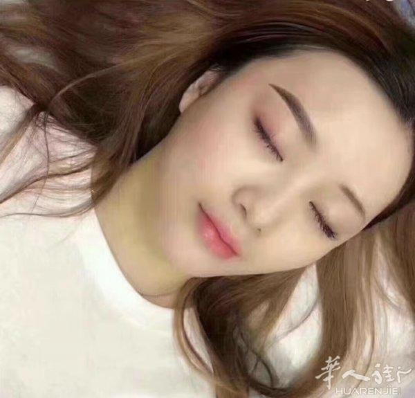 半永久纹绣眉.眼.唇 .150欧元嫁接睫毛30欧元 可上门服务