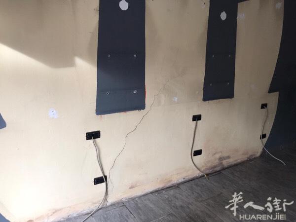 好店面出租，位置优越，交通便利，房租便宜。房东很好